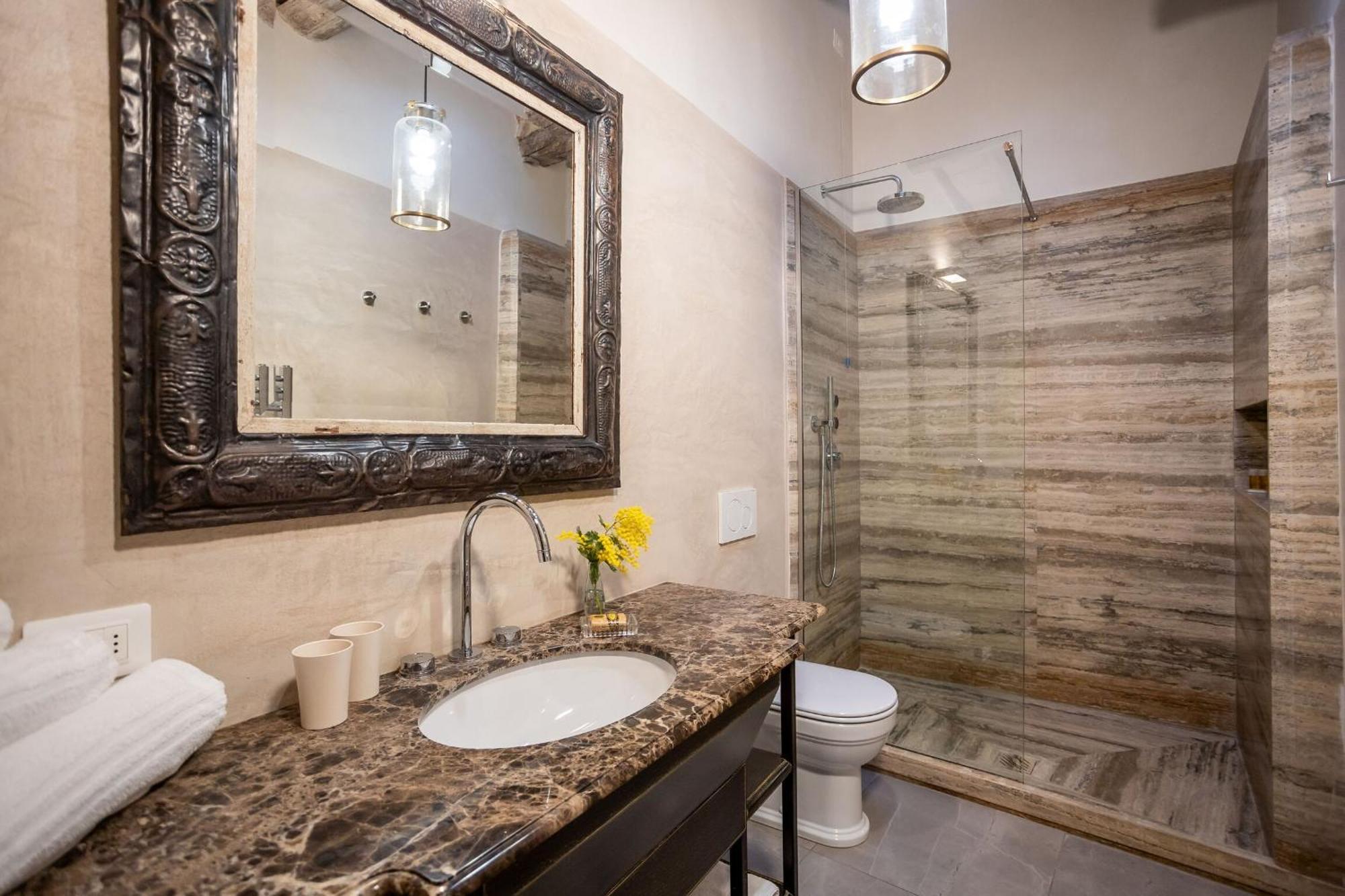 Stylish Apartment In The Historic Center Of Cortona Buitenkant foto