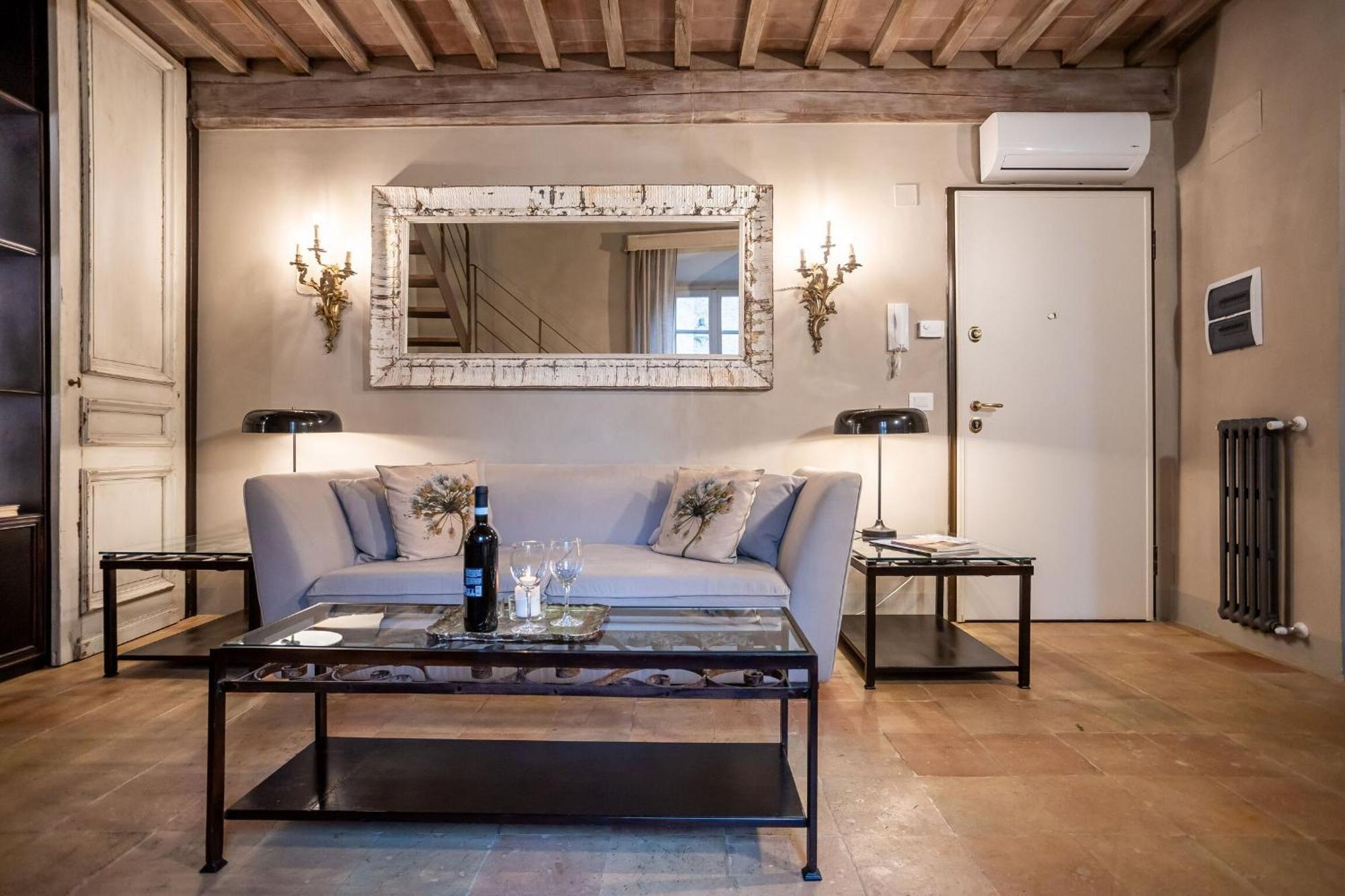 Stylish Apartment In The Historic Center Of Cortona Buitenkant foto
